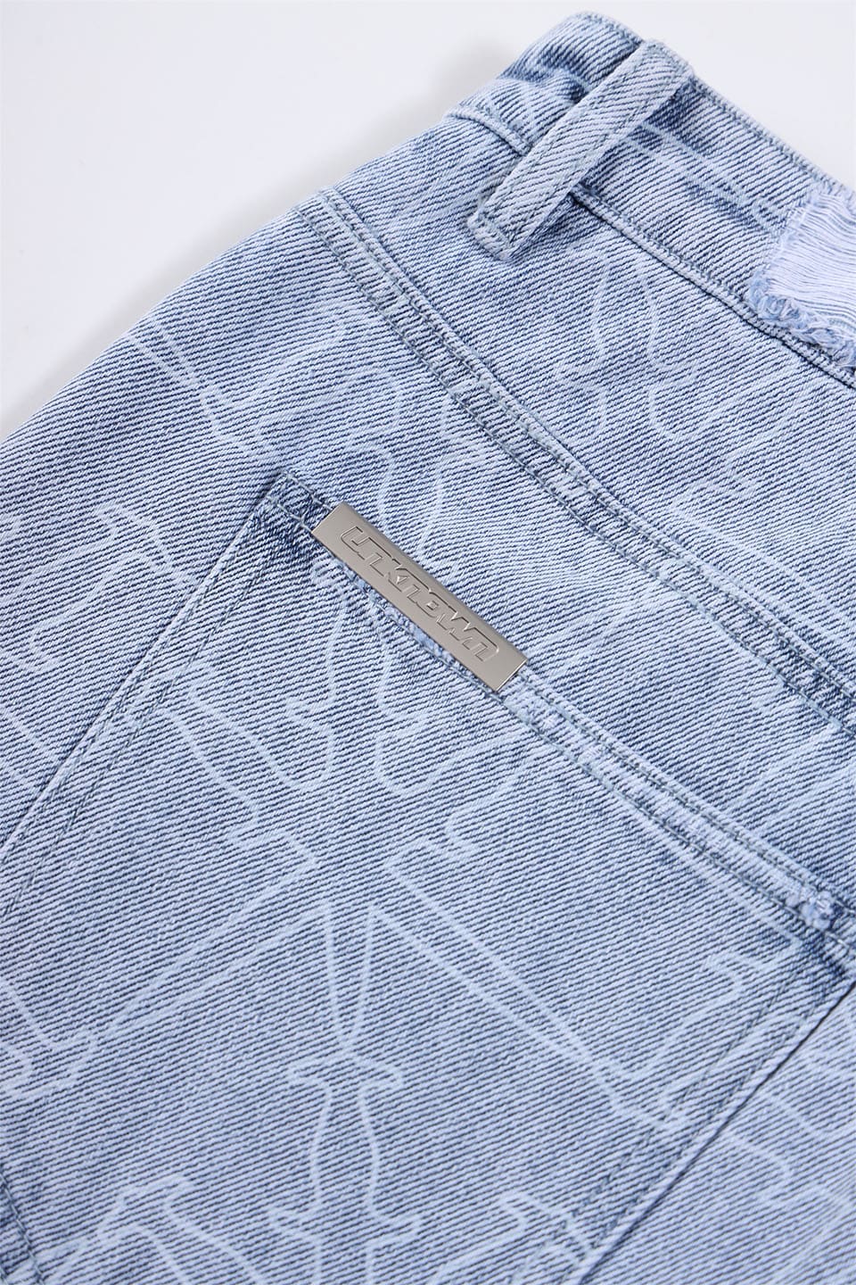 Regular Fit Un Patch Denim