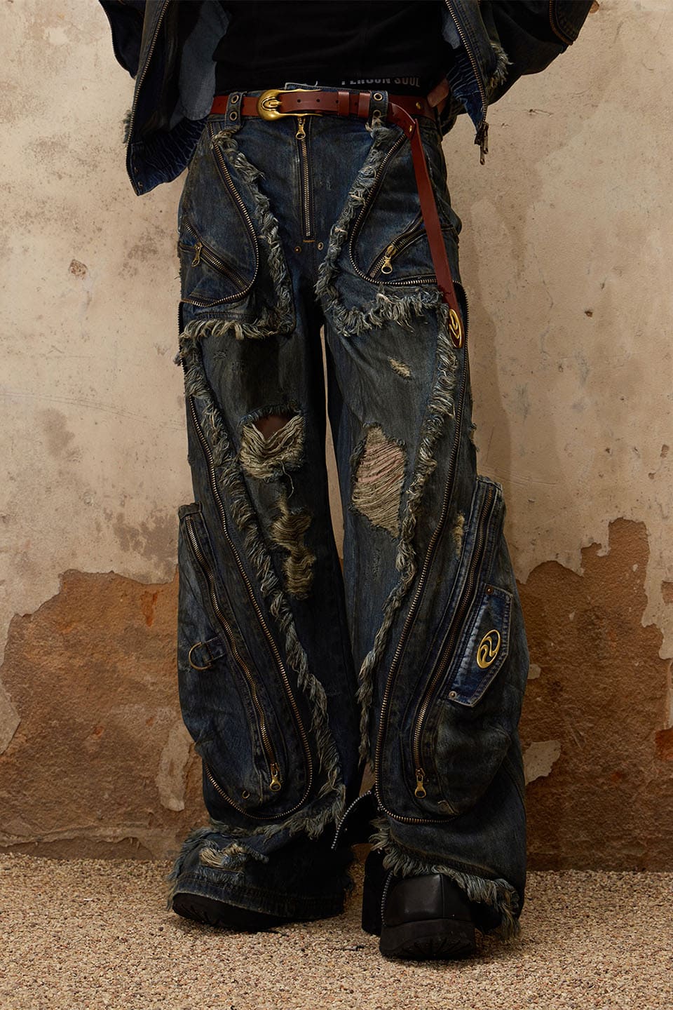 Aliens Dirty Ripped Denim Jeans