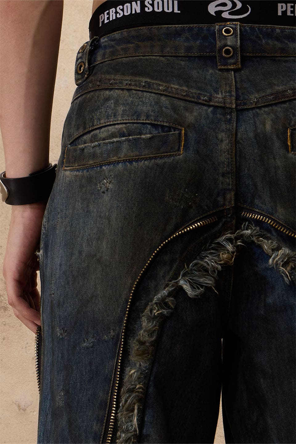 Aliens Dirty Ripped Denim Jeans