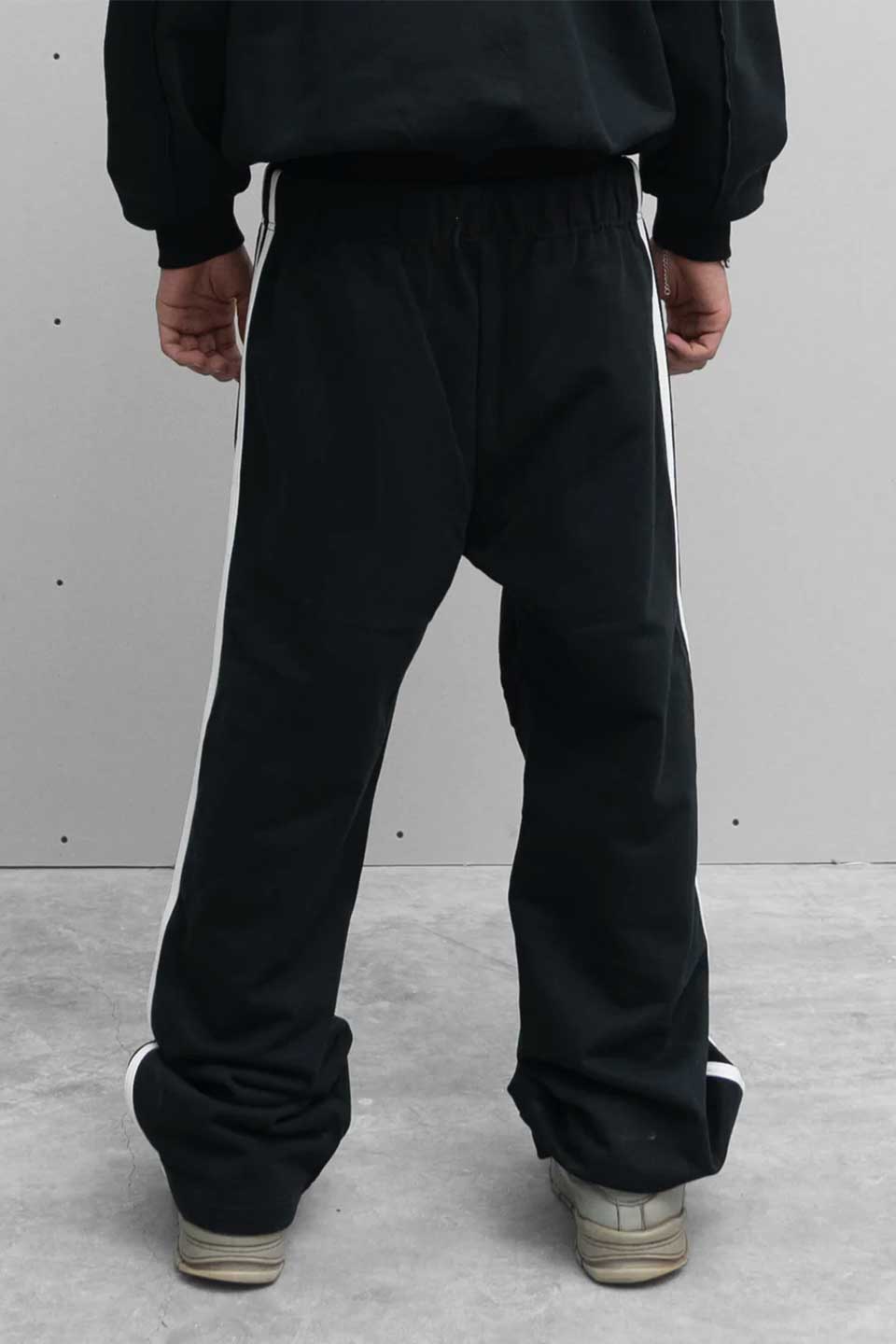 2 Stripe Joggers