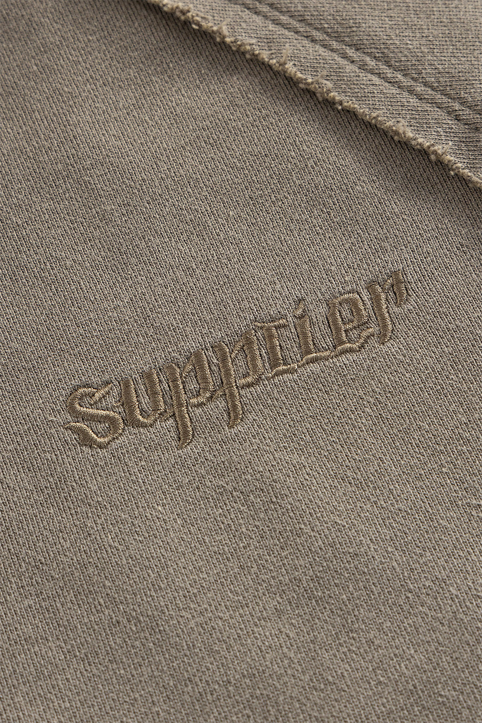 【予約商品】Dagger Leather Patch Zip Hoodie【9月上旬お届け】