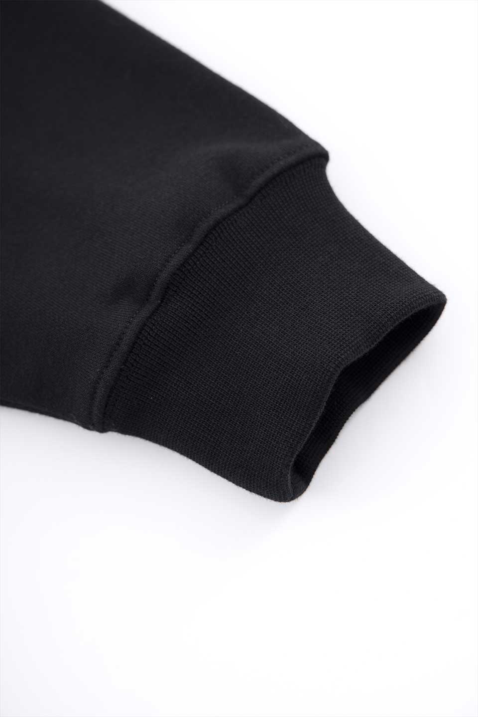 【予約商品】Cross Zip Hoodie【11月下旬〜12月上旬お届け】