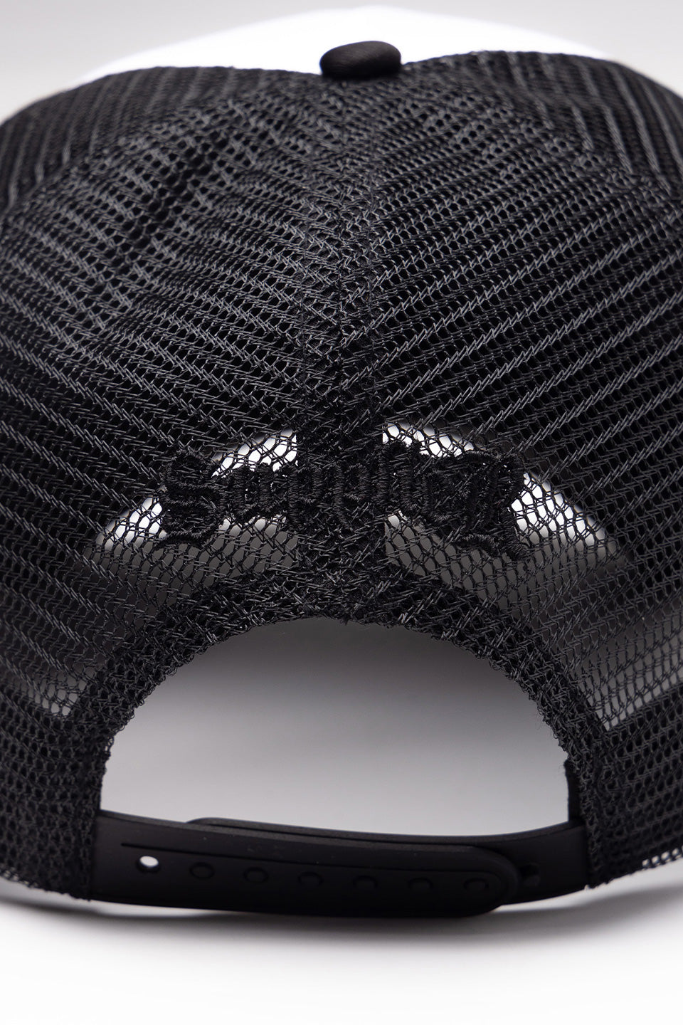 Multiple Cross Mesh Cap