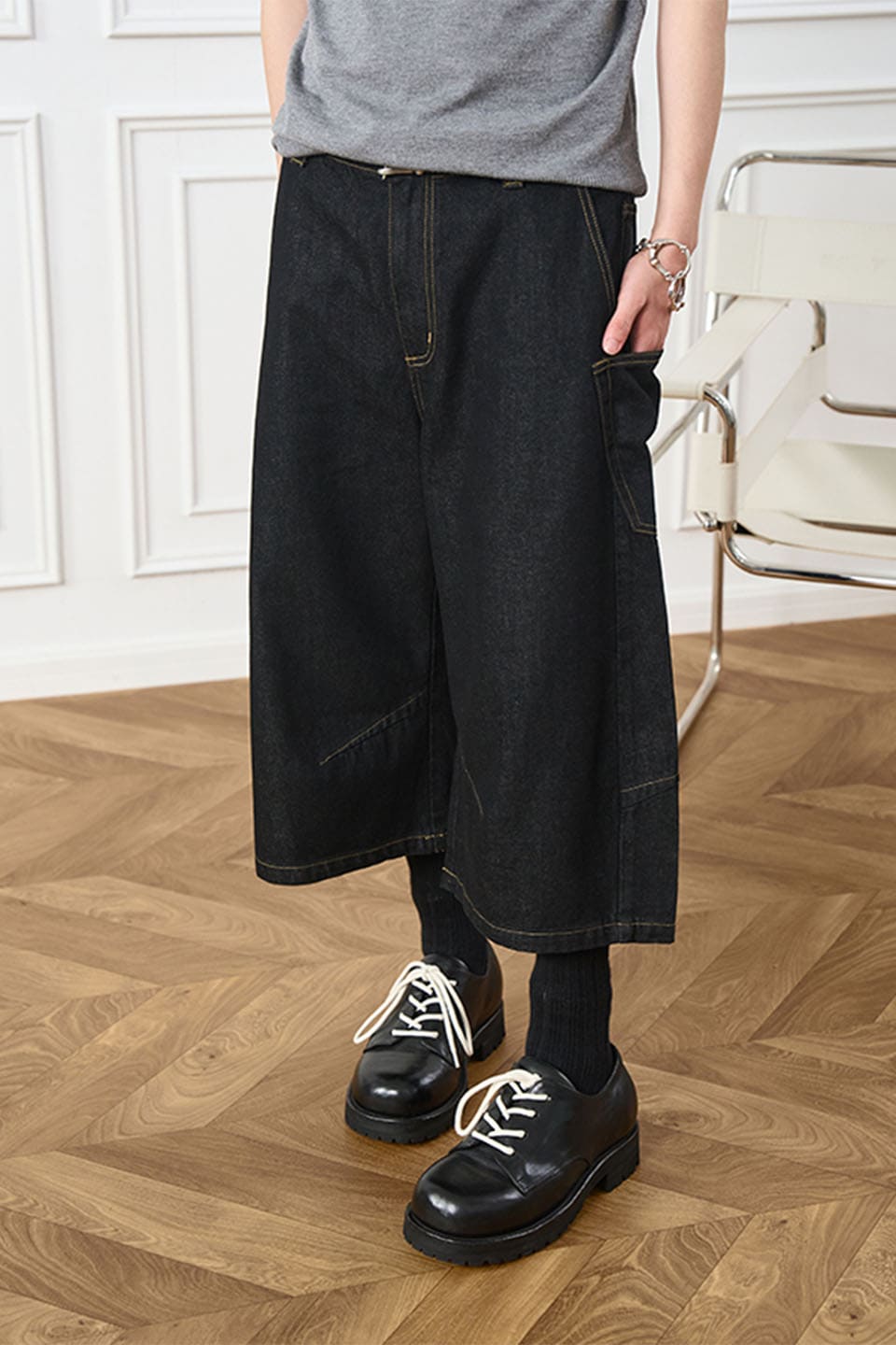 Patch Pocket Denim Cropped Pants