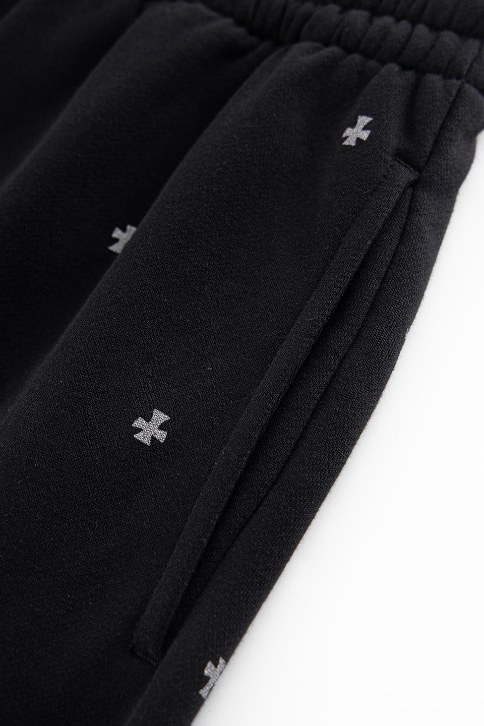 Tiny Cross Glitter Baggy Sweat Shorts