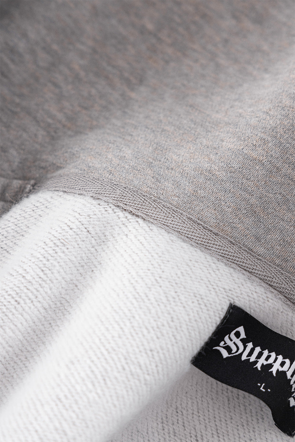 【予約商品】Rhinestone Cross Sleeve Zip Hoodie【11月中旬~下旬お届け】