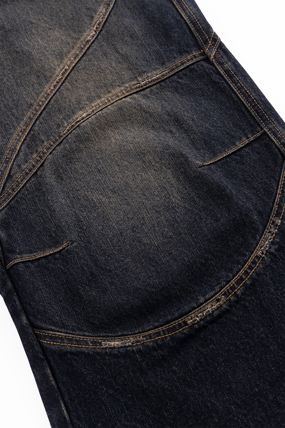 Switching Pierced Baggy Jeans