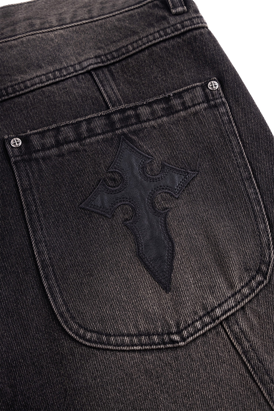 Switching Pierced Baggy Jeans
