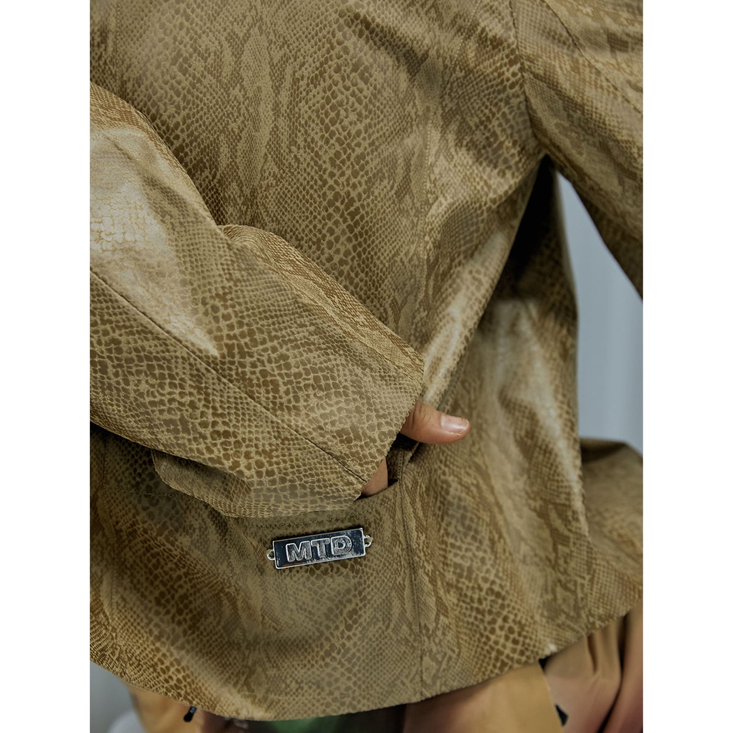 Pyton Blazer