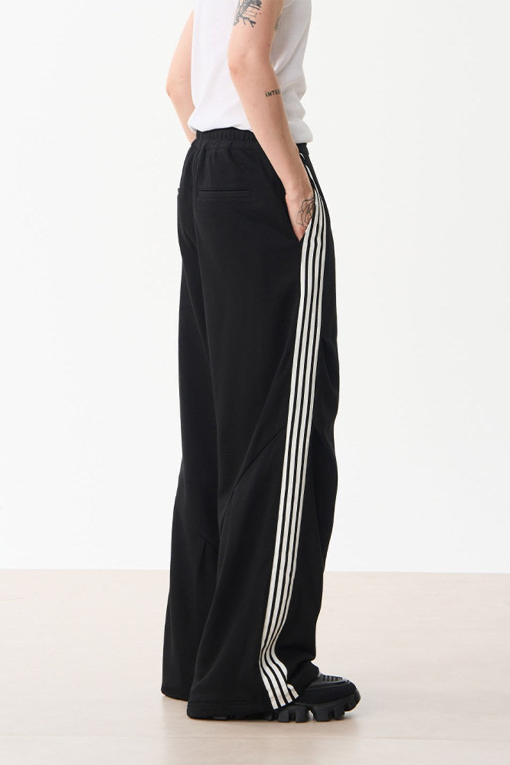 M Striped Stitching Pants