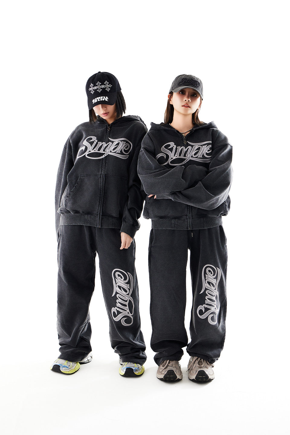 Simple Is Life Logo Sweat Pants / Black