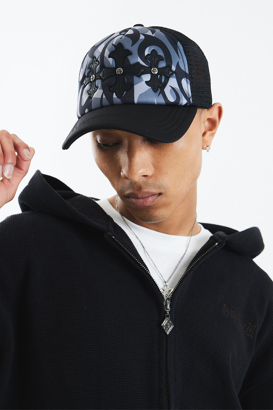 Tribal Camo Cross Leather Patch Mesh Cap｜SUPPLIER｜キャップ