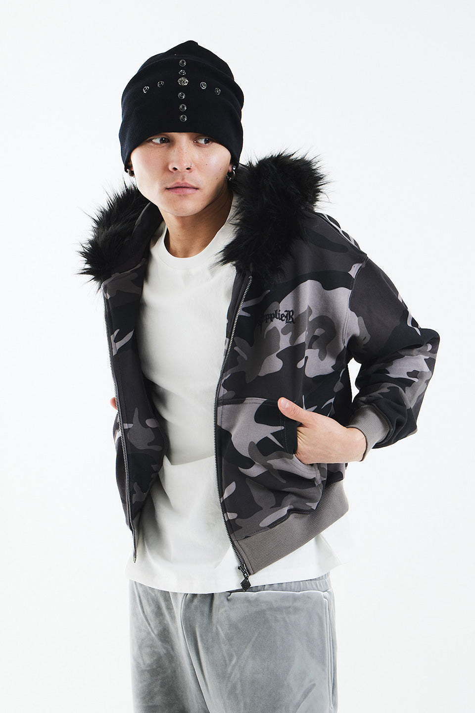 Camouflage Faux Fur Cross Zip Hoodie｜SUPPLIER｜フーディー