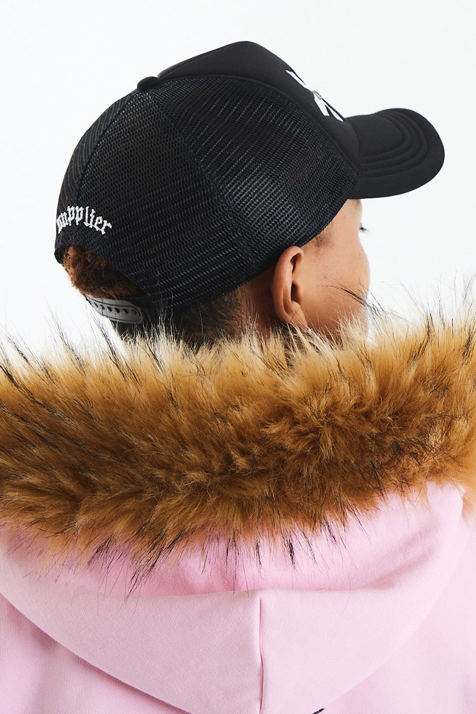 【予約商品】Faux Fur Cross Zip Hoodie【2月上旬お届け】