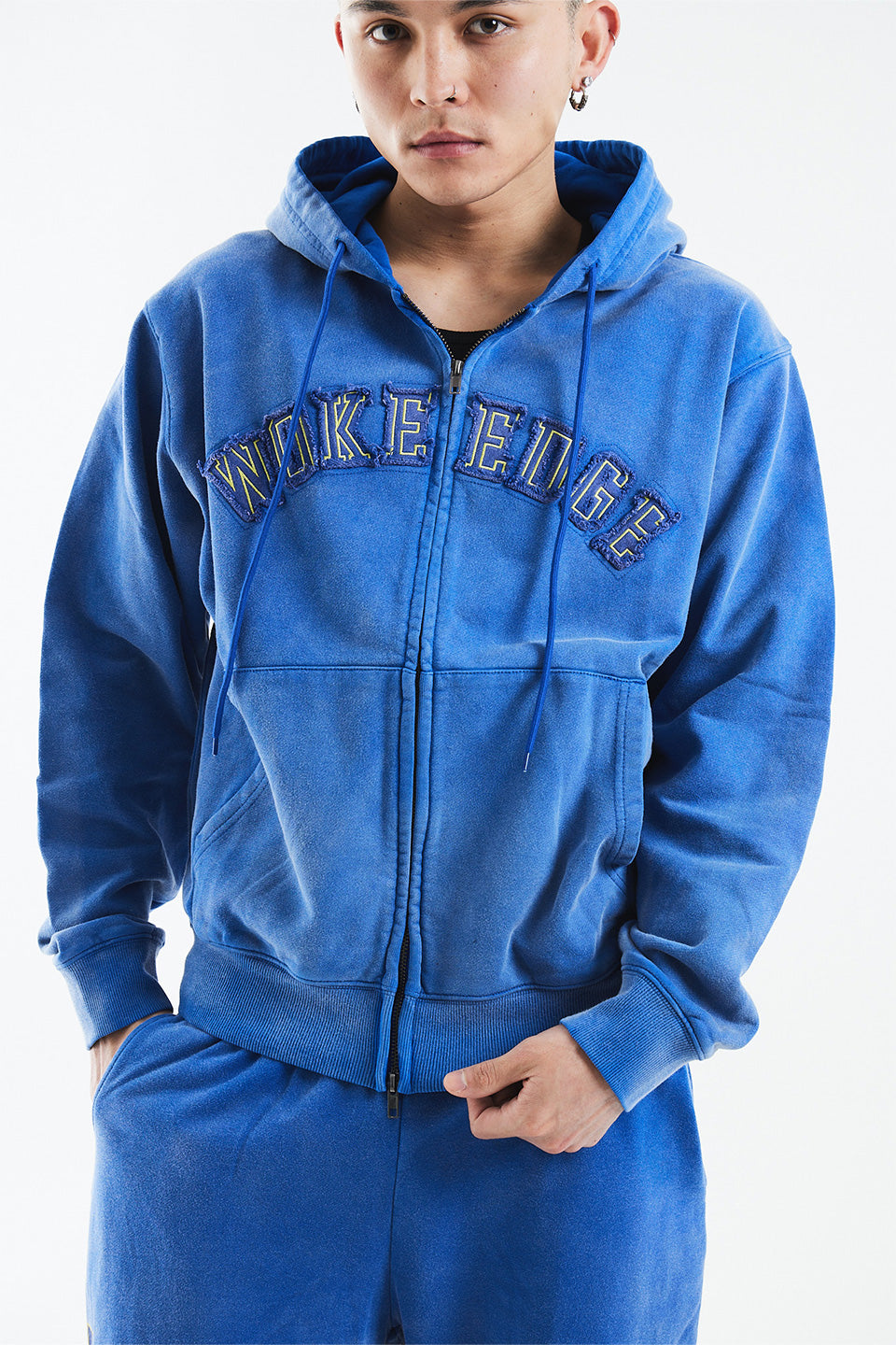 Faded Embroidery Zip Up Hoodie｜WOKE EDGE｜フーディー