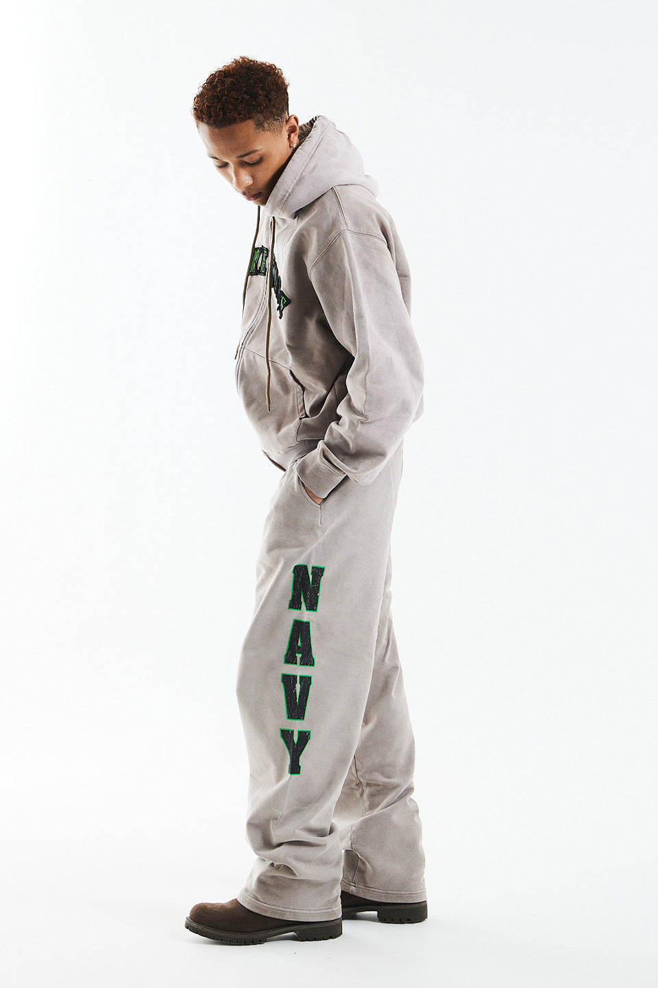 Faded Embroidery Zip Up Hoodie｜WOKE EDGE｜フーディー