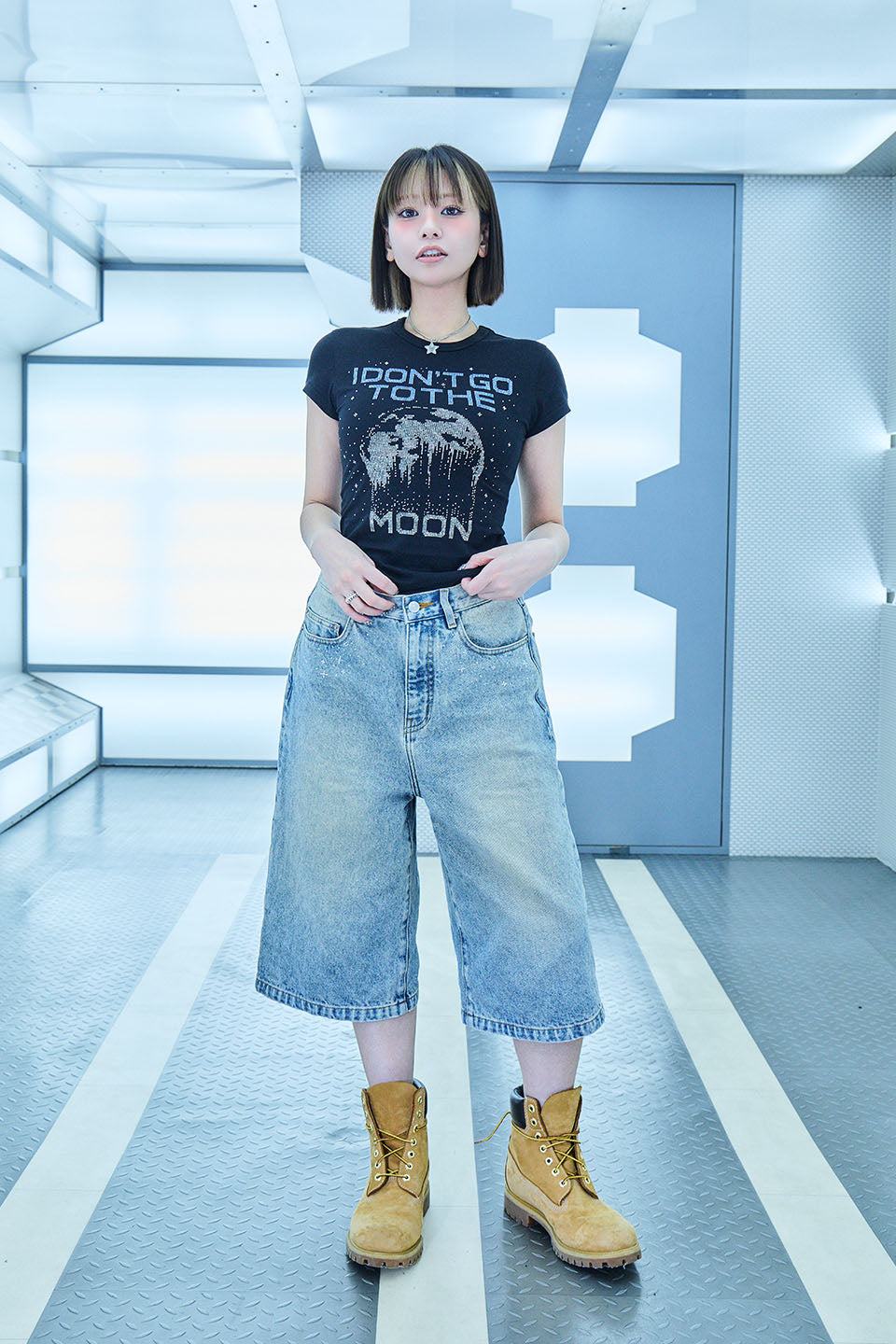 【I don't go to the moon】Moon Rhinestone Baggy Denim Shorts
