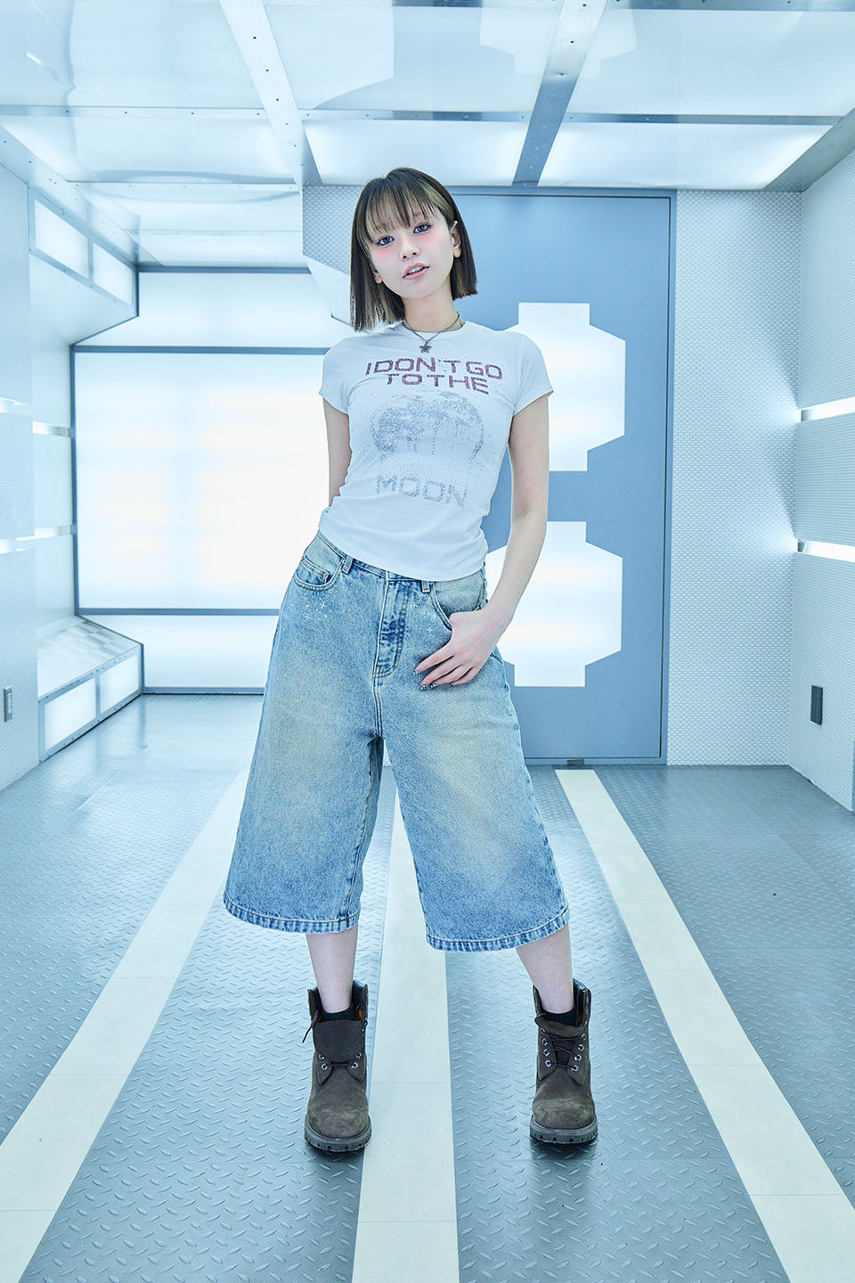 【I don't go to the moon】Moon Rhinestone Baggy Denim Shorts