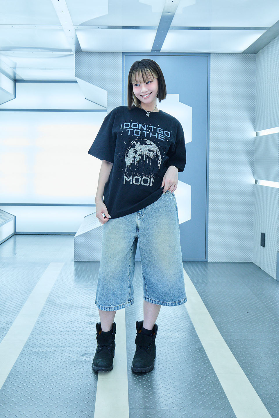 【I don't go to the moon】 Moon Rhinestone Tee - Oversize Fit