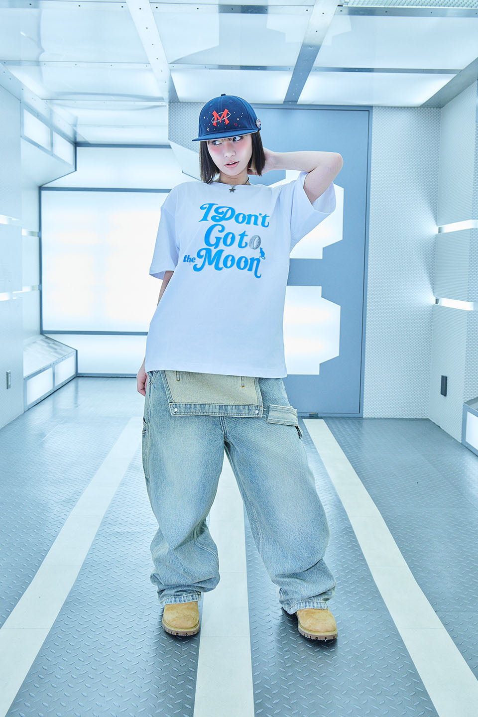 【I don't go to the moon】 Logo Tee - Oversize Fit