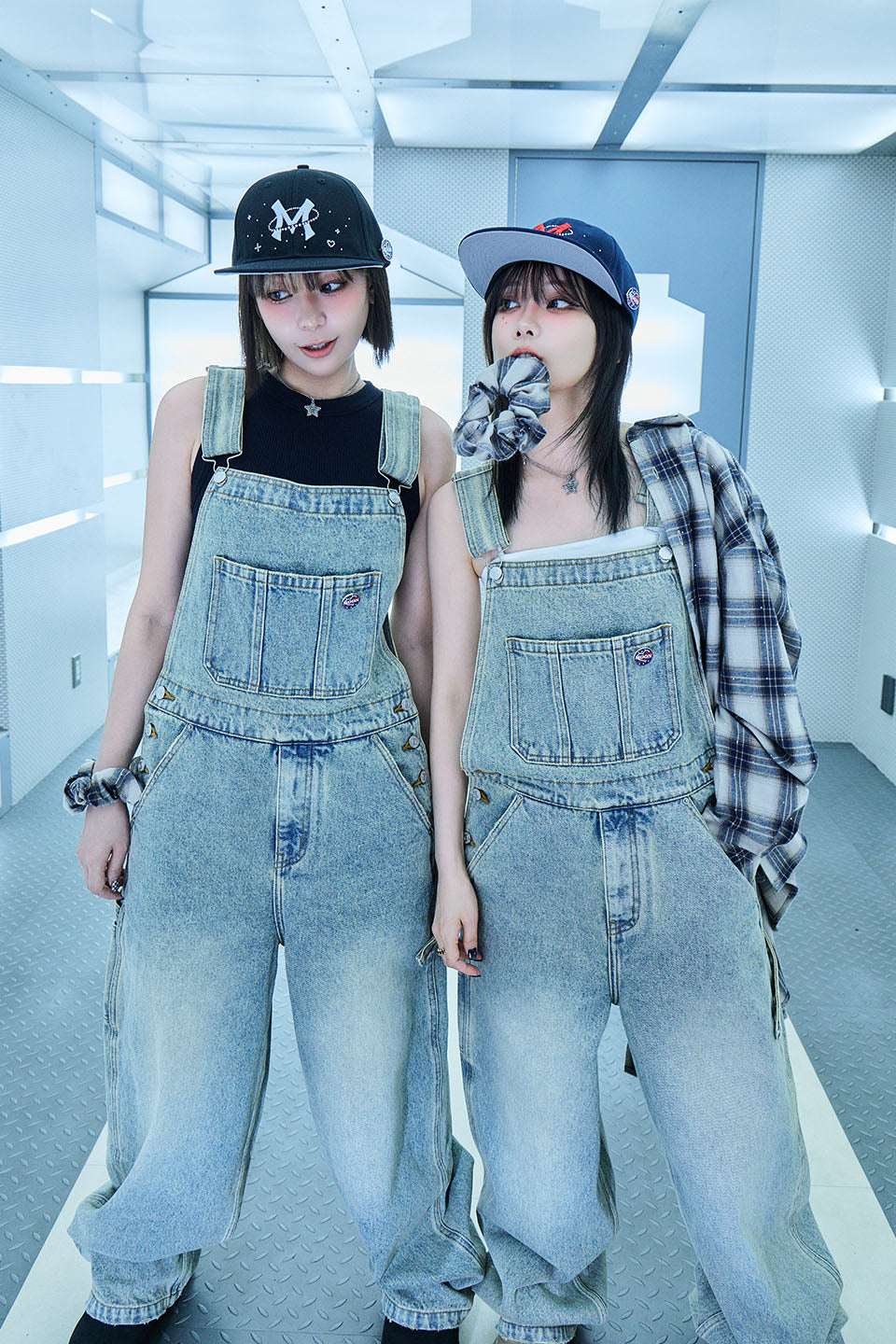 【I don't go to the moon】Moon Rhinestone Baseball Cap