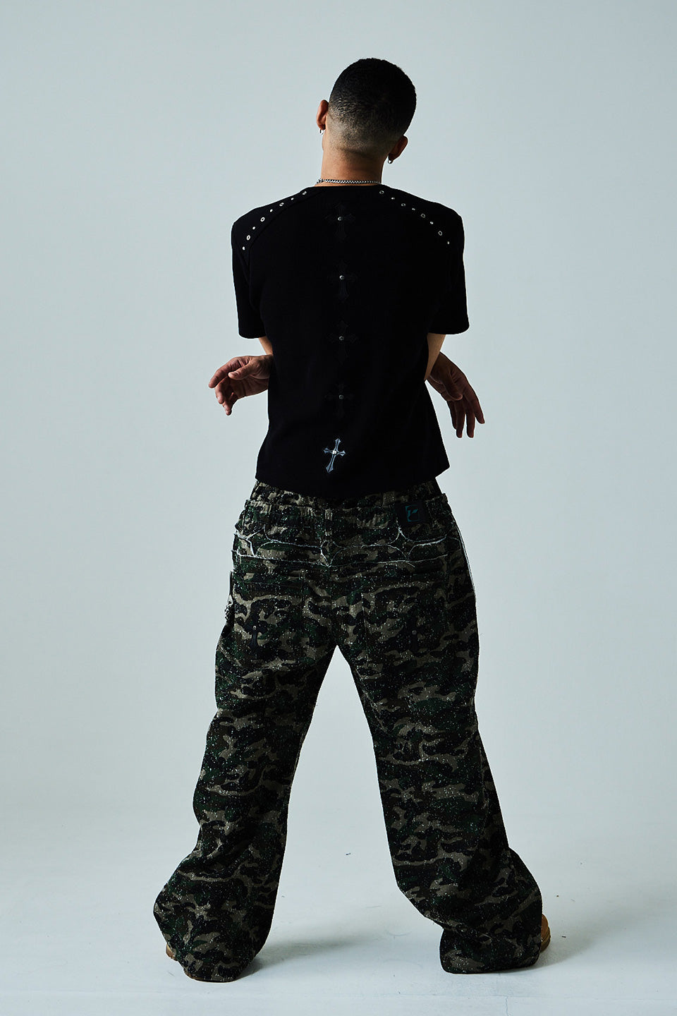 Studs Cross Patch Rib Tee