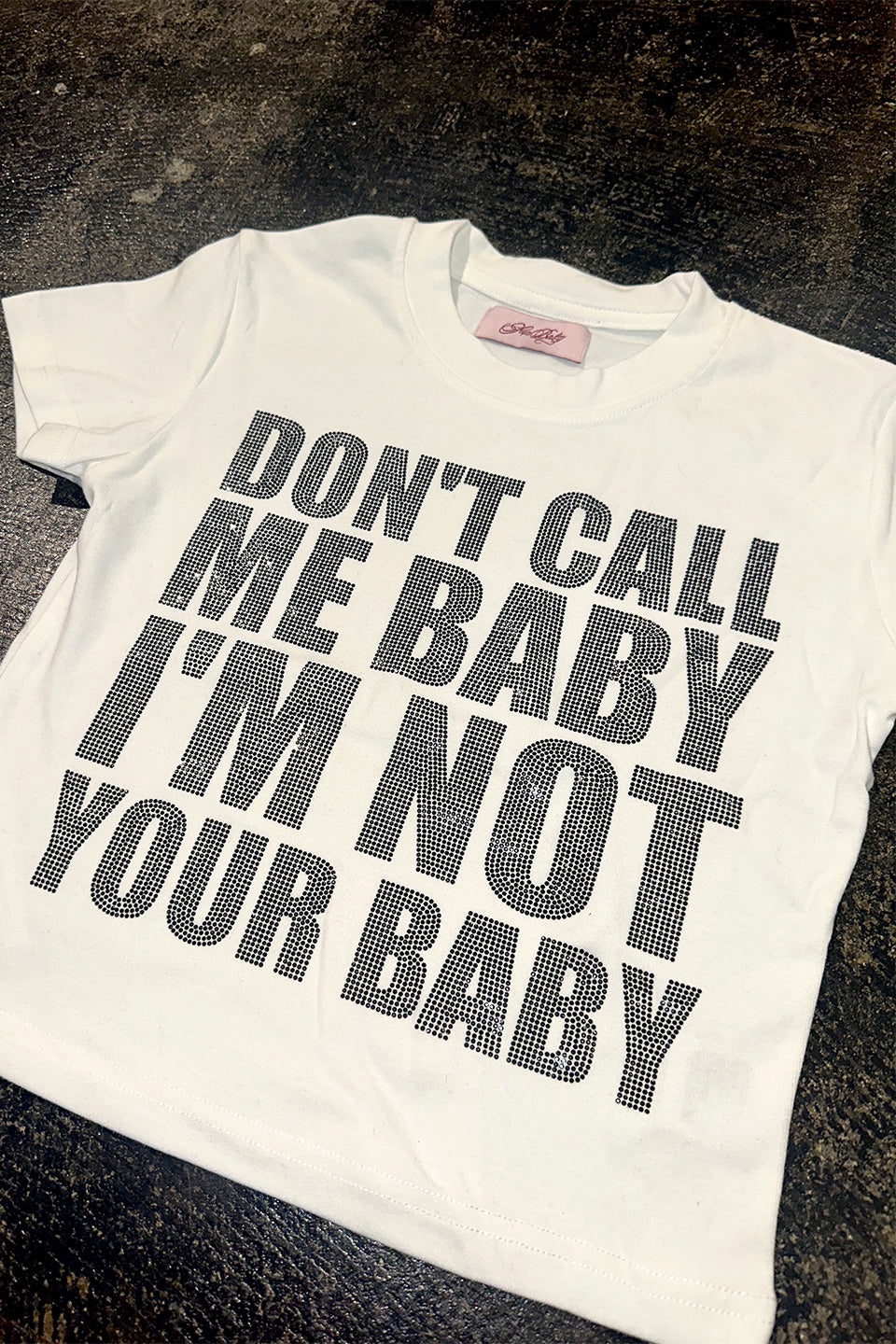 【先行予約販売】I'm Not Your Baby Cropped Tee Women's【5月上旬お届け】