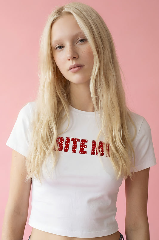 【先行予約販売】Bite Me Rhinestone Cropped Tee Women's【4月下旬お届け】