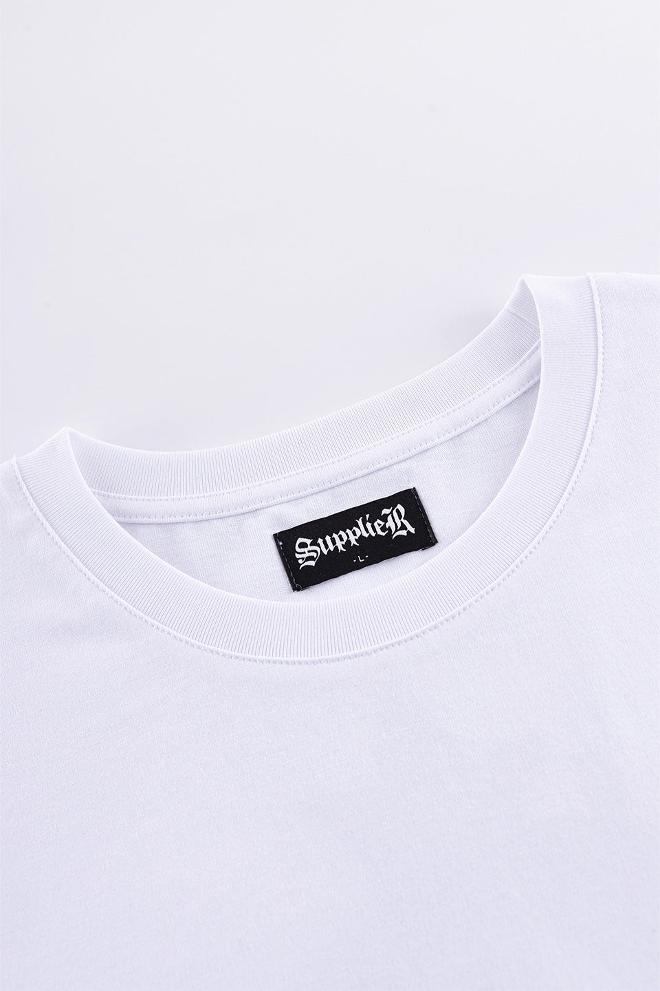 Cross Tee White & Black (Slim Silhouette)