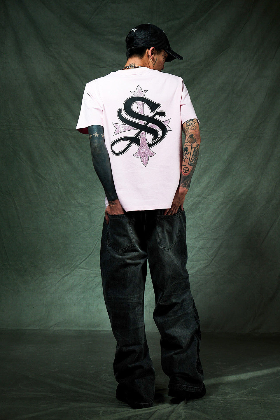 Cross Tee Pink & Black (Slim Silhouette)