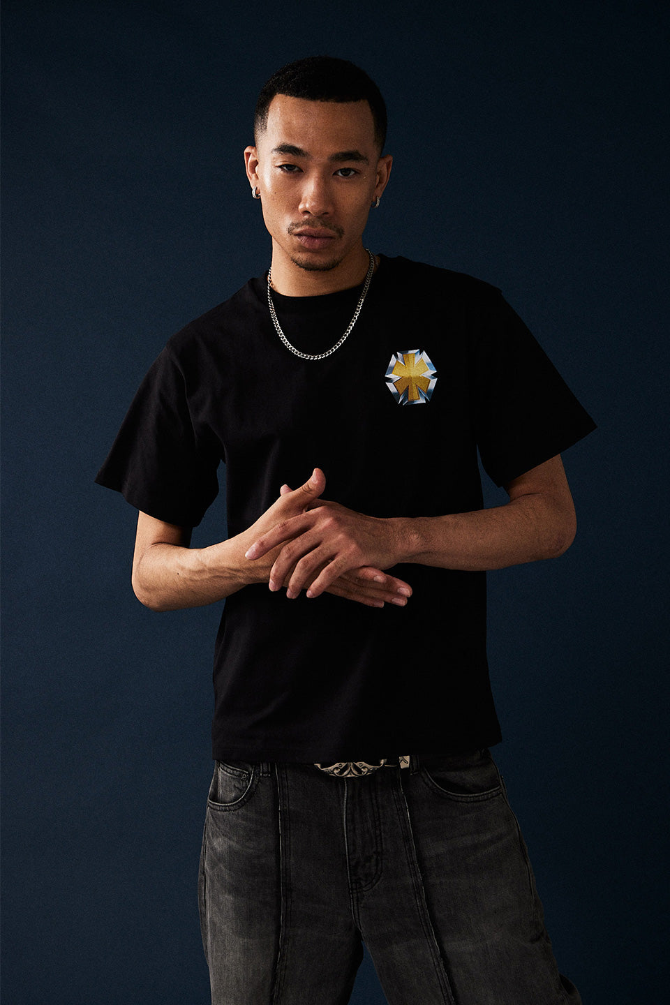 signal emblem tee