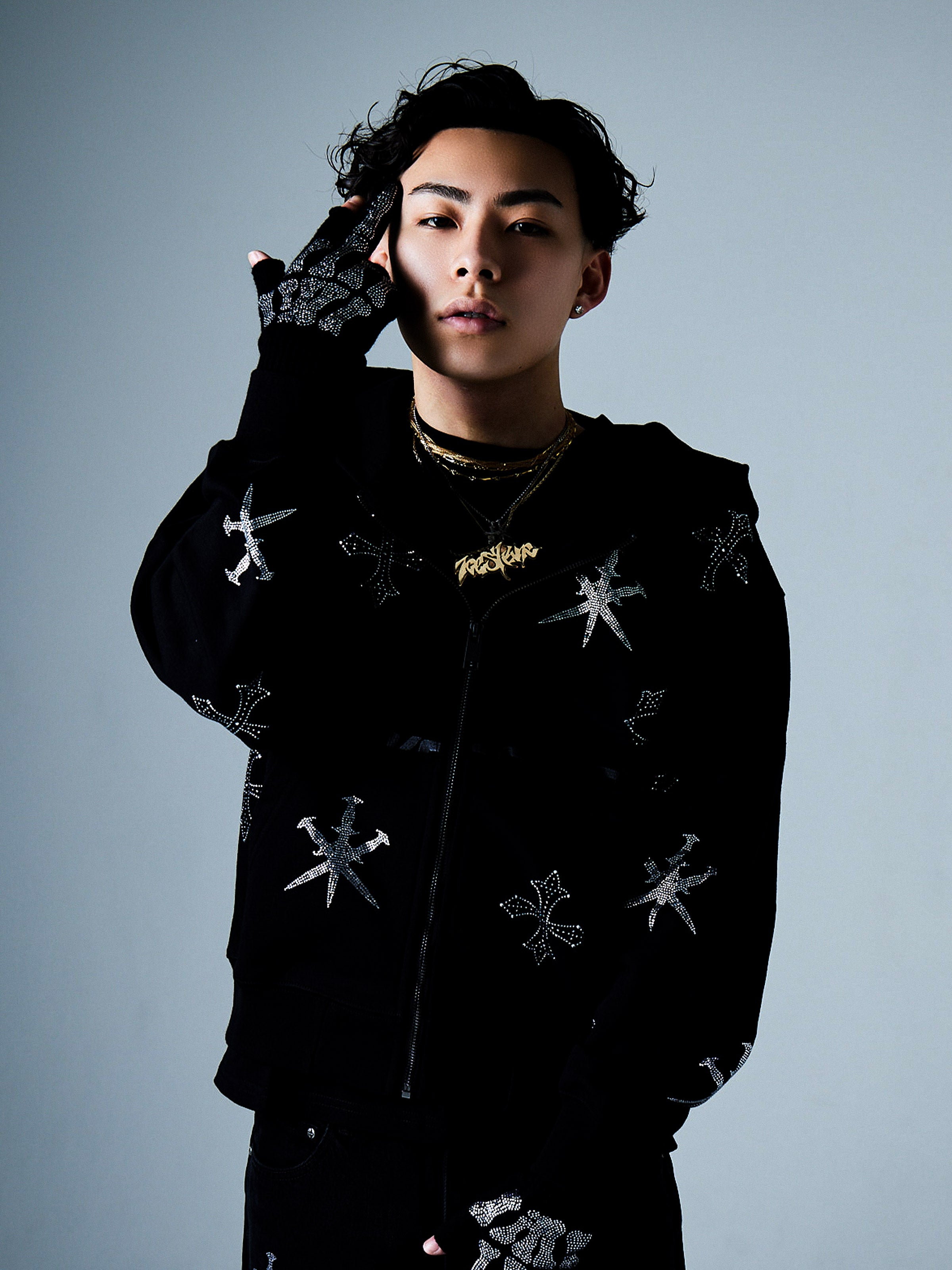 らち【UNKNOWNLONDON】【SUPPLIER】 SUPPLIER X UNKNOWN LONDON worn by Tee Shyne