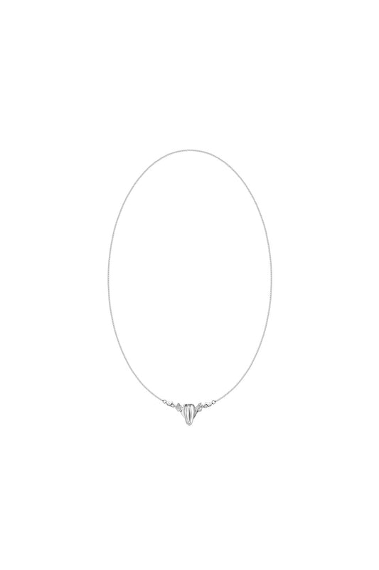 It Has A Long Diamond Chain