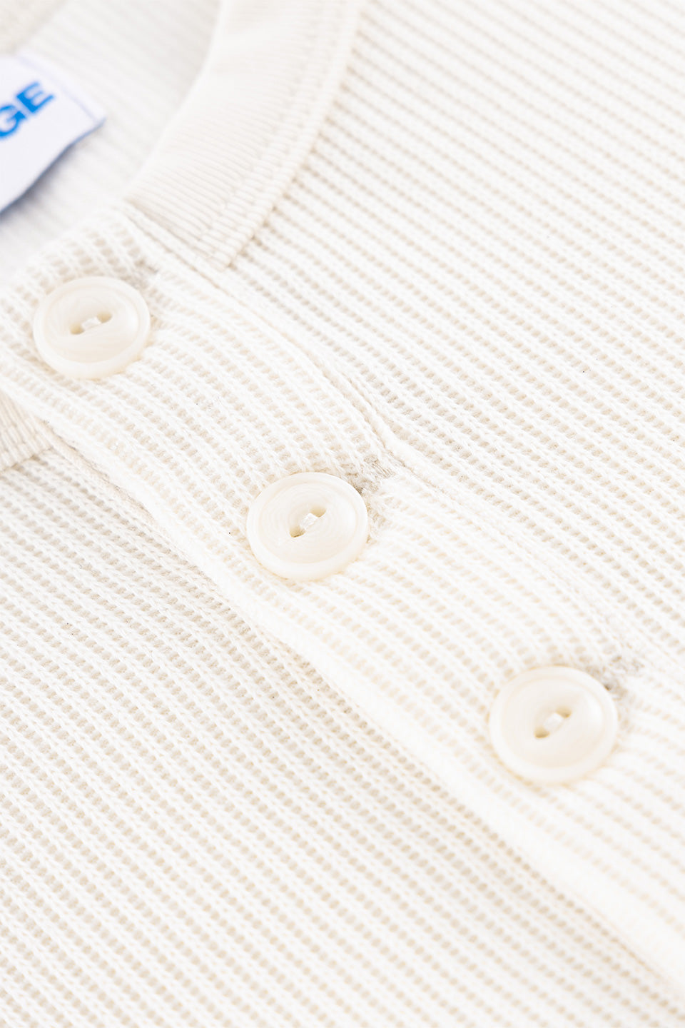 La Henly Neck Long Sleeve