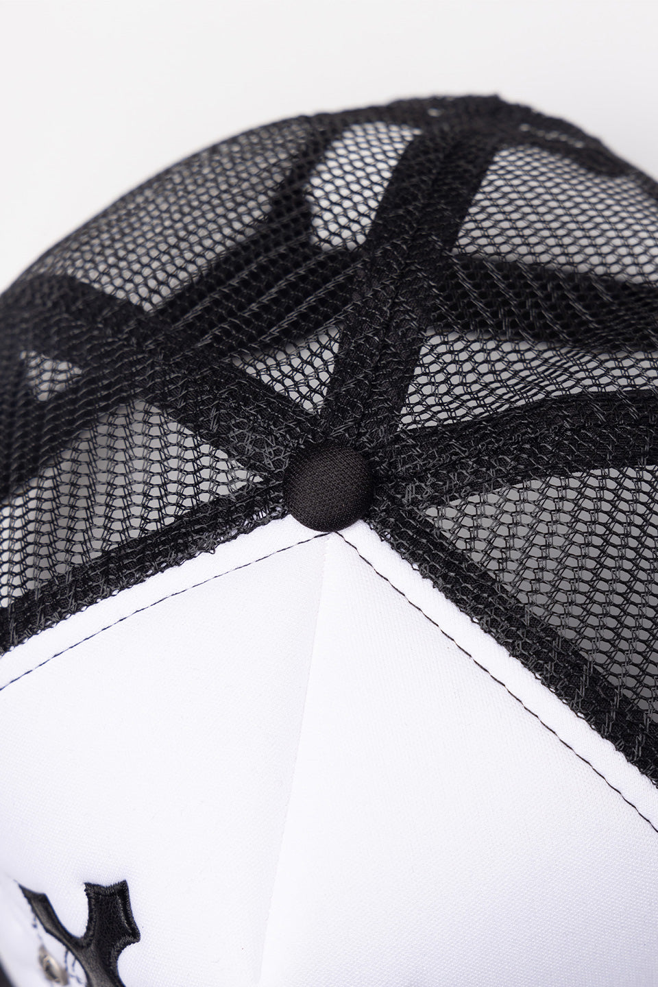 Multiple Cross Mesh Cap