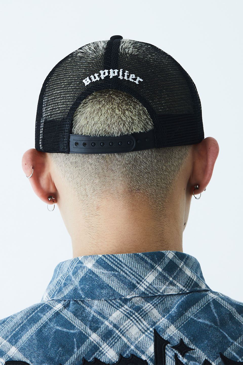 Cross Leather Patch Mesh Cap｜SUPPLIER｜キャップ
