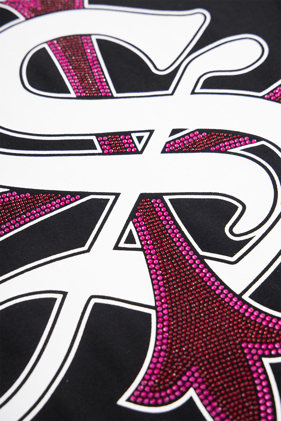 Outline Cross Tee