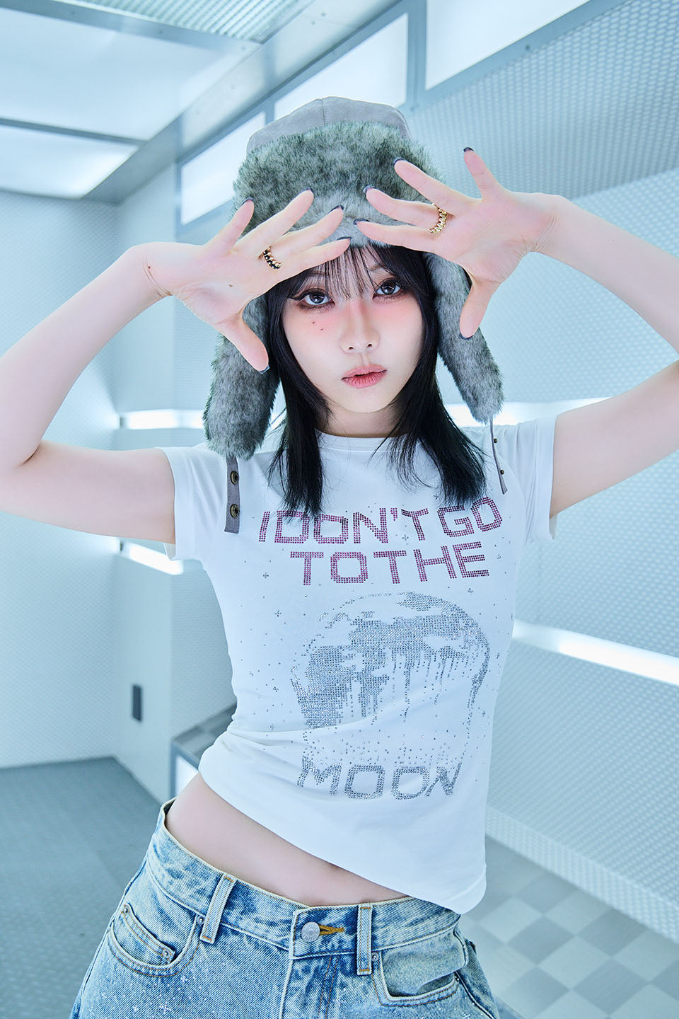 【I don't go to the moon】Moon Rhinestone Tee - Tight Fit - Black&White Set