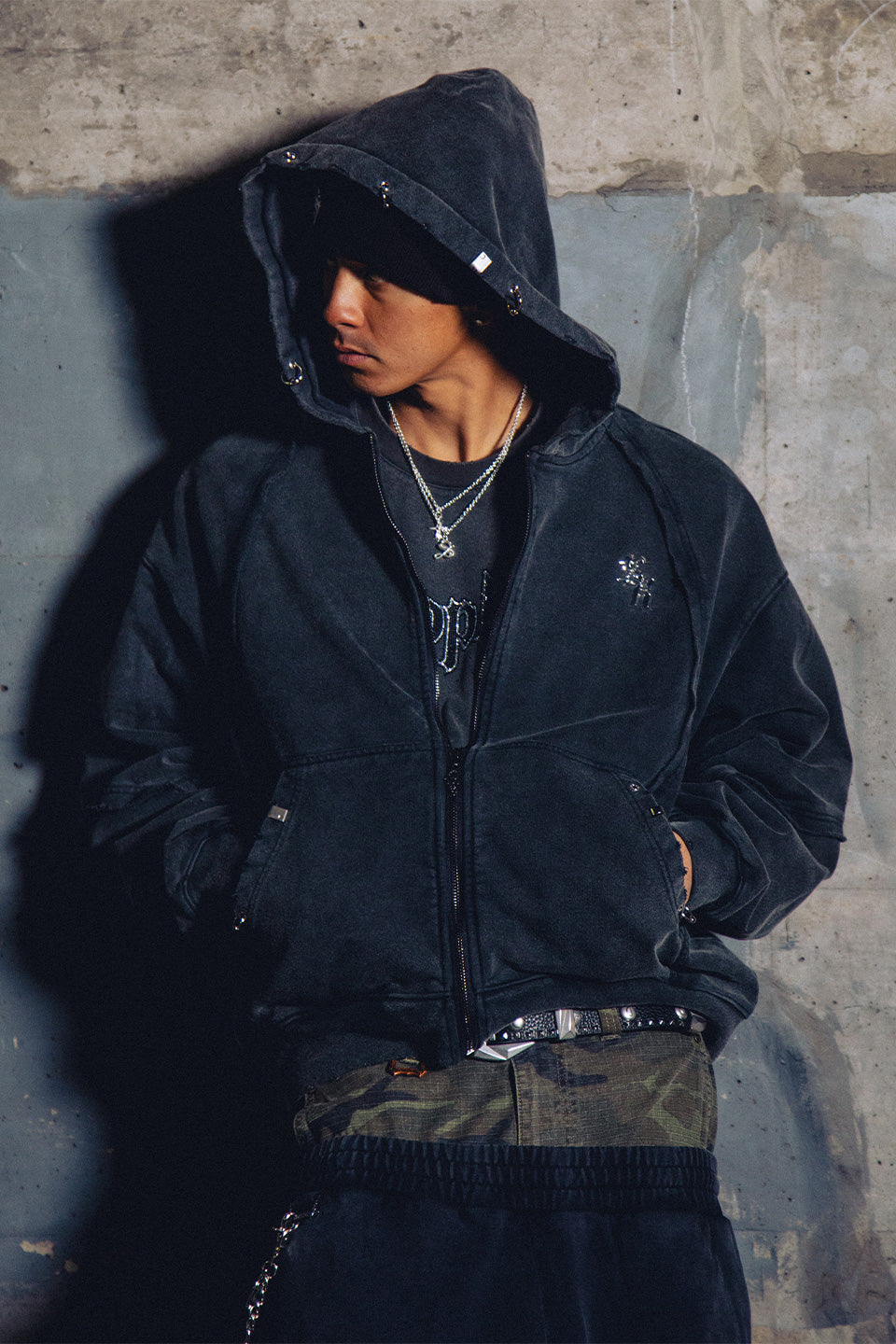 Switching Pierced Zip Hoodie