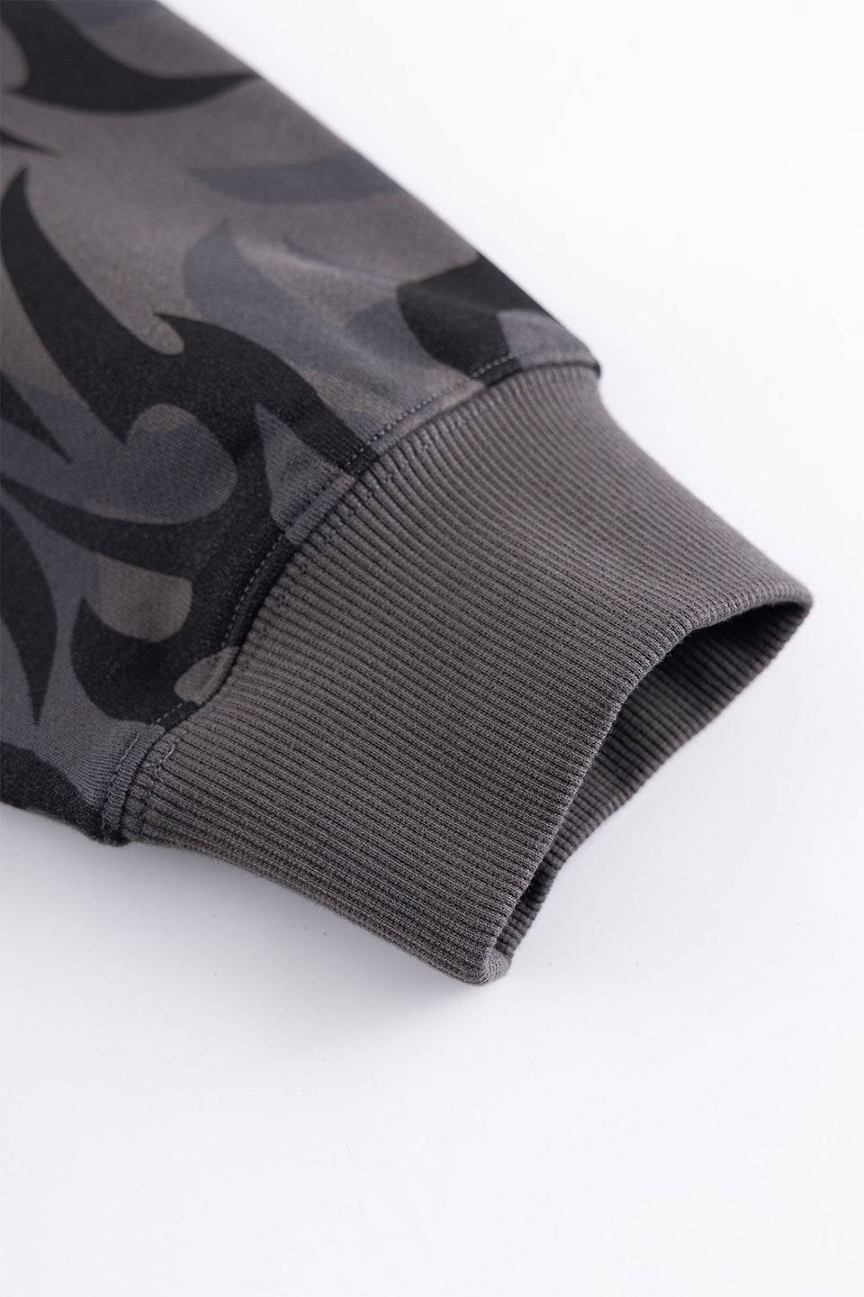 SUPPLIER ジップフーディ｜Tribal Camo Zip Hoodie Tribal Camo Zip Hoodie｜SUPPLIER｜フーディー