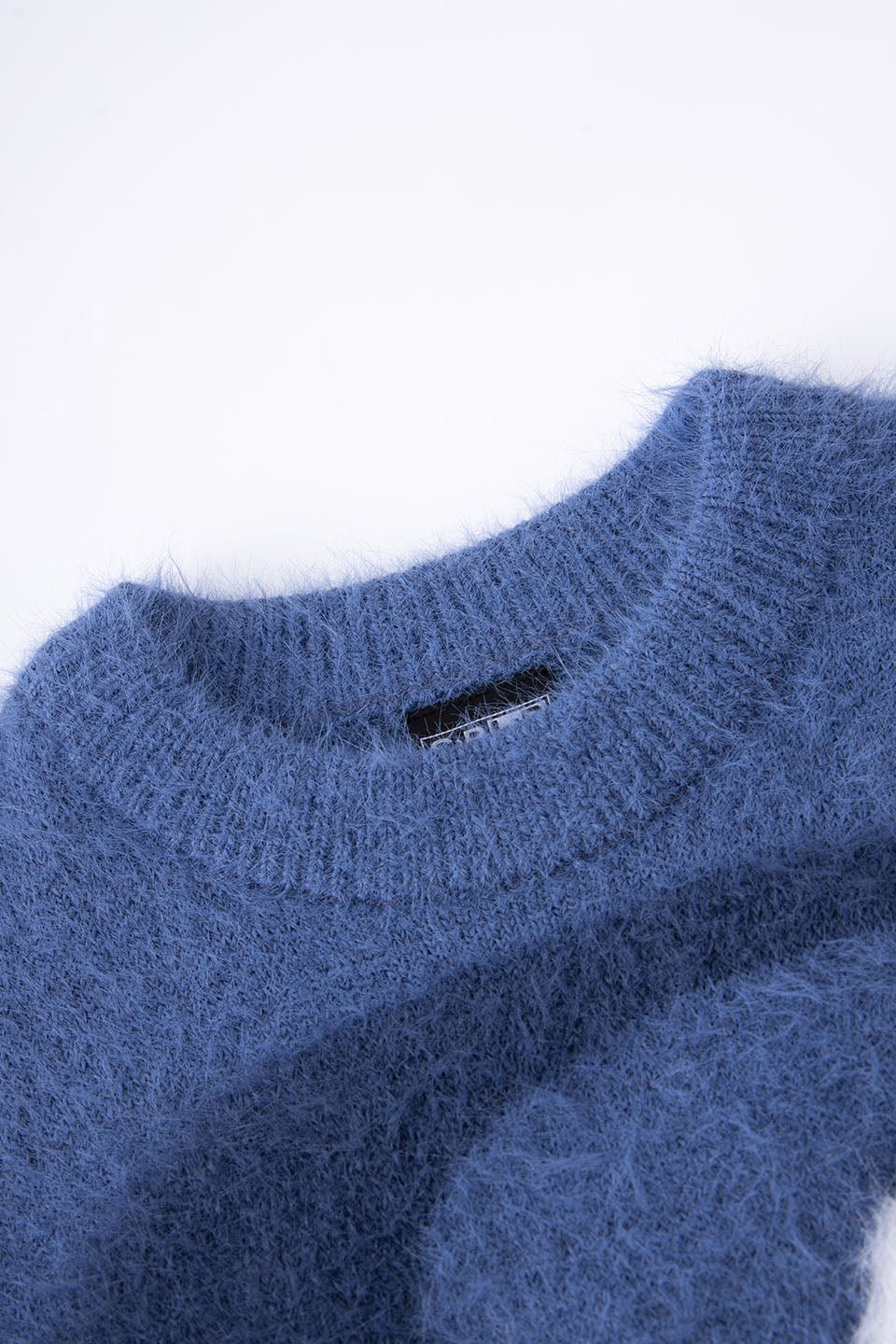 ANGEL Oversized Gradation Logo Knit Blue