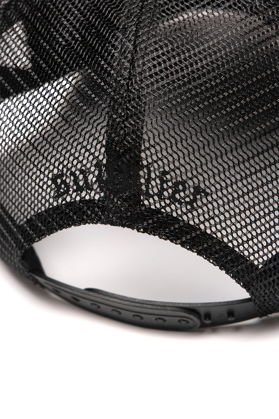 【予約商品】Triple Black Cross Leather Patch Mesh Cap【9月中旬お届け】