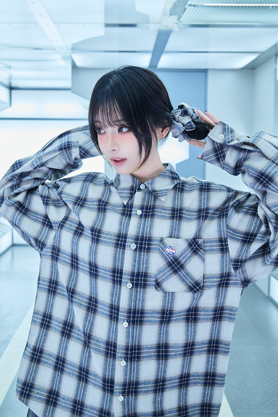 【I don't go to the moon】 Rhinestone Check Shirt