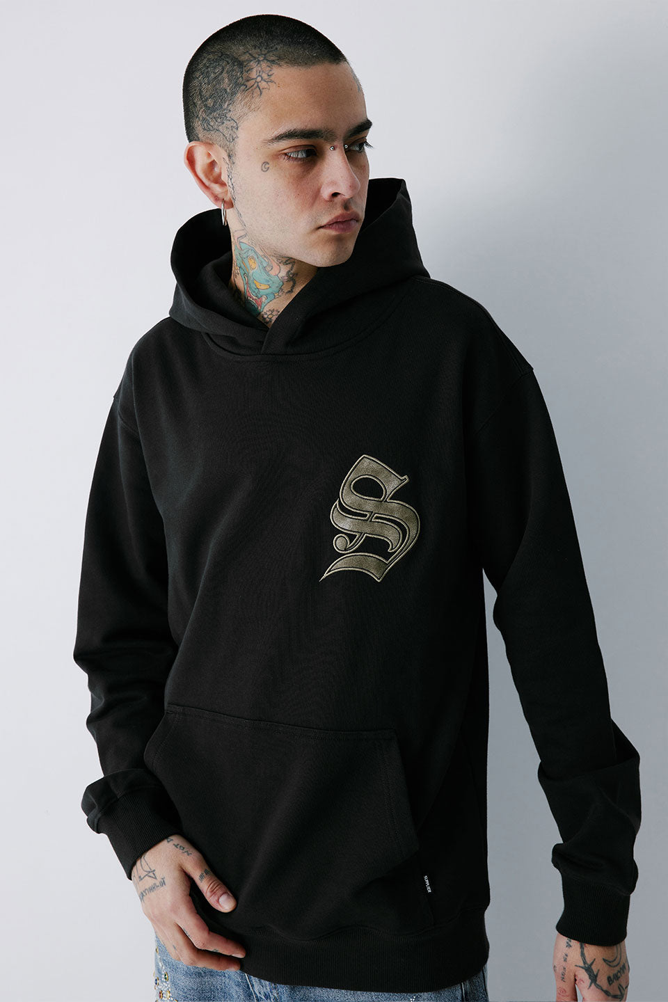 フーディ｜SUPPLIER (サプライヤー)｜Leather Patch S Logo Hoodie