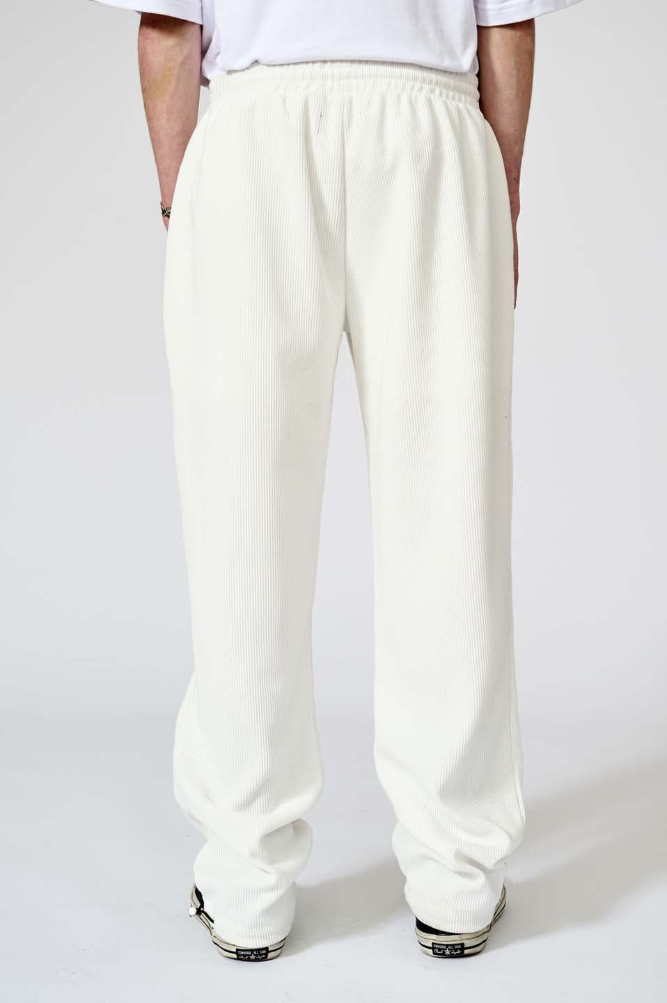 Pleats Wide Jogger